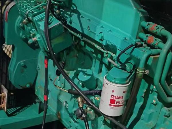 南沙如何确定新的发电机组控制系统是否与原系统兼容？