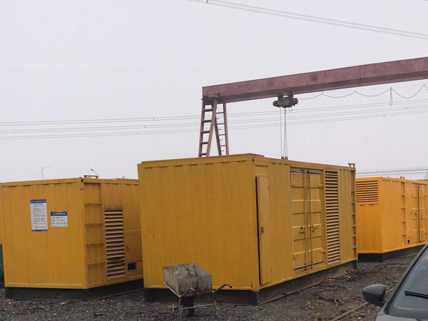 南沙100kw柴油发电机组每小时油耗？