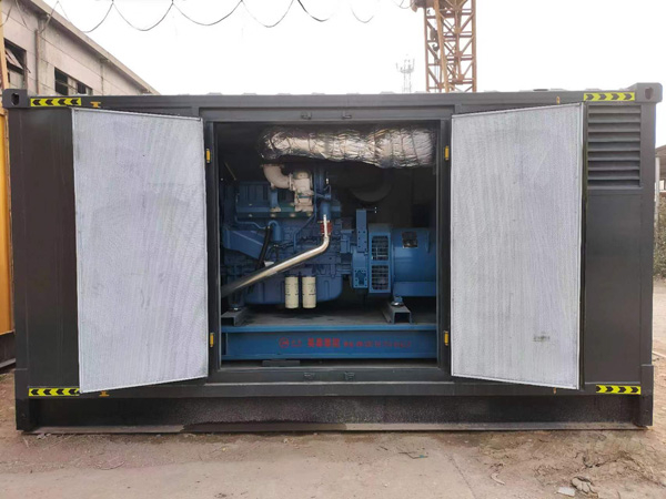 南沙柴油发电机组的电瓶应该如何选择？